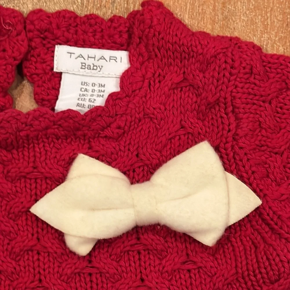 TAHARI Baby • 0-3 months • Red Knit Dress